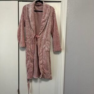 Soft Cuddly Pink Embossed Plush Robe Bathrobe Sleepwear Cozy Lounge Size S M